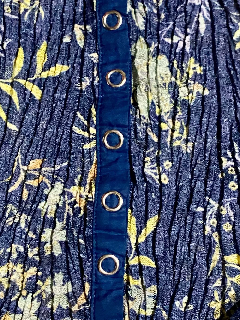 We The Free Angelina Sheer Navy  Floral Crinkle Button-Front Top Sz. S